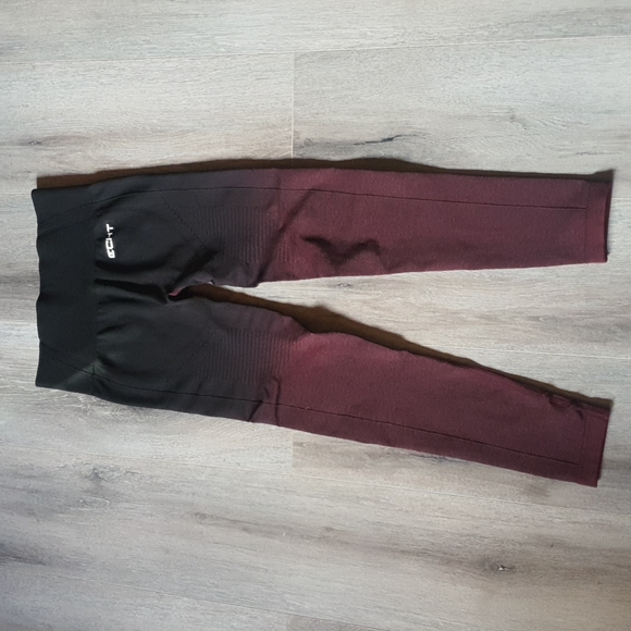 Echt Arise Seamless Leggings Ombre Berry/Black - Picture 3 of 6
